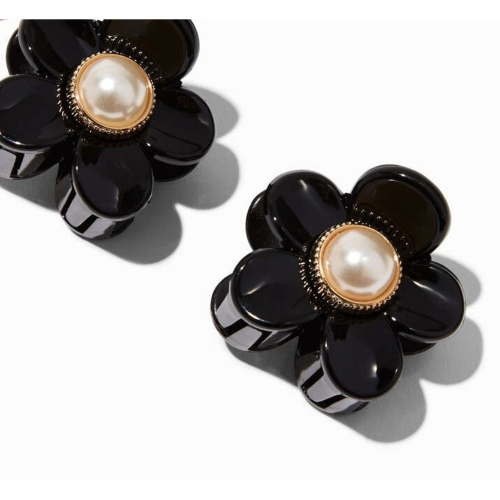 Claire's Black and Ivory Flower Hair Clip Pearl Accent New With Tags‎ 2 Piece